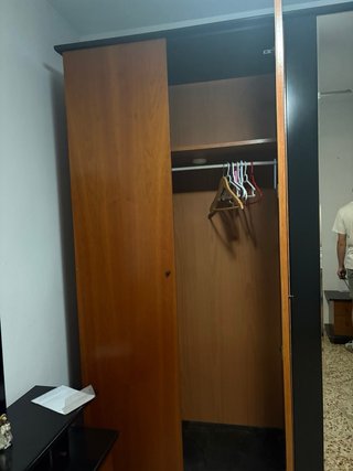 Armario modular madera y cristal