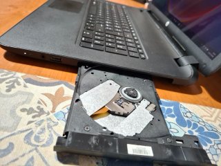Notebook HP 17 A8, 8GB RAM, 250GB ,17"