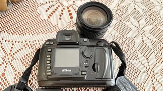 EXCELENTE Camara Nikon D70S Completa con bolsa PRO