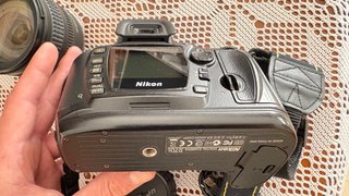 EXCELENTE Camara Nikon D70S Completa con bolsa PRO