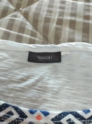 Camiseta manga corta de Yessica Talla L