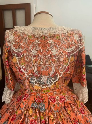 Traje Fallera Salmón Siglo XVIII