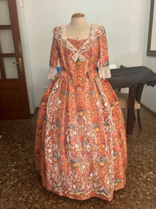 Traje Fallera Salmón Siglo XVIII