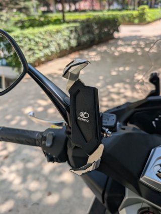 KYMCO DTX 125 24 7.500 km + 3 cascos