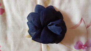 Tocado azul marino