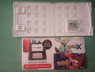 Juego Pokémon X 3DS con caja y manuales