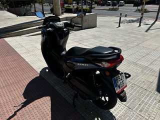 Yamaha NMax 125 de 2022, 14.600 km, buen estado