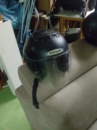 Casco de moto 30 euros cada uno