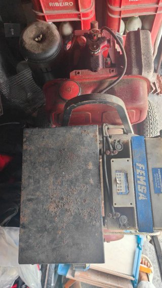 Generador eléctrico, está en Xinzo de Limia.