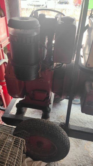 Generador eléctrico, está en Xinzo de Limia.