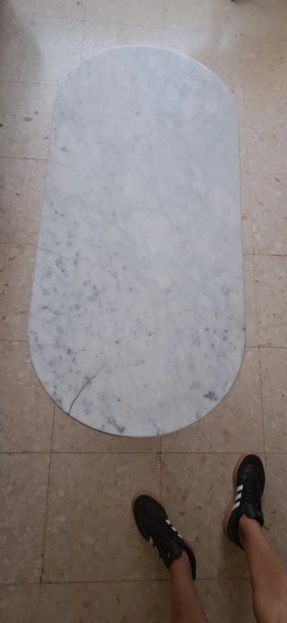 Mesa de centro ovalada mármol y madera