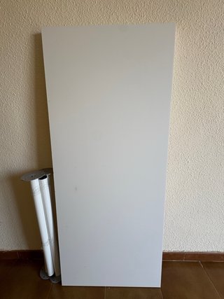 Escritorio blanco patas metálicas