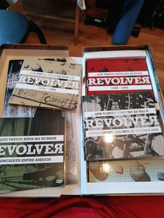 Revólver Que 20 Años no es nada 4 CD 2 DVD + Libro