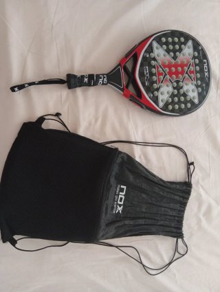 Pala de pádel NOX ATGenius Junior