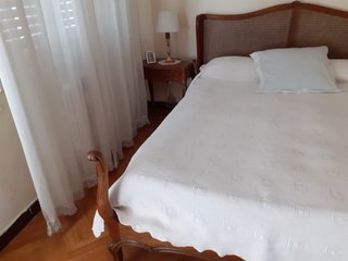 Cama antigua de madera, medida 1,50