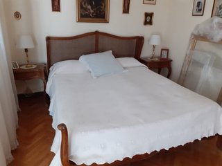 Cama antigua de madera, medida 1,50