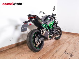 KAWASAKI Z 900