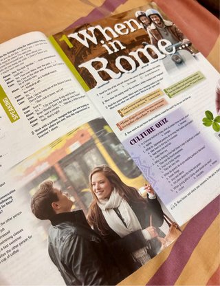 Libro de inglés Living English 2 Bachillerato
