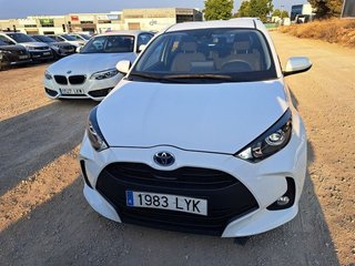 Toyota Yaris 120H Business Plus 85 kW (116 CV)