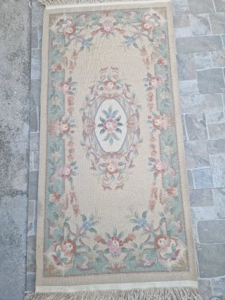 Tappeto vintage floreale beige e rosa