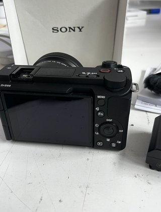 Cámara Sony ZV-E10 II + Objetivo 16-50mm