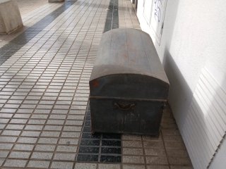 Baúl de cedro muy antiguo