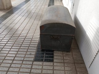 Baúl de cedro muy antiguo