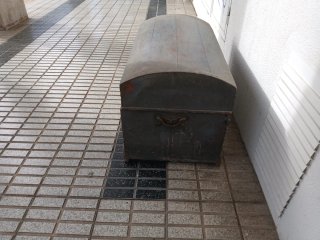 Baúl de cedro muy antiguo
