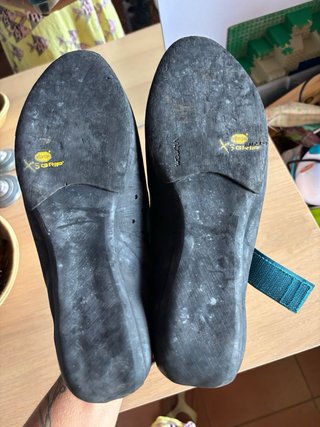 Pies de gato Simond