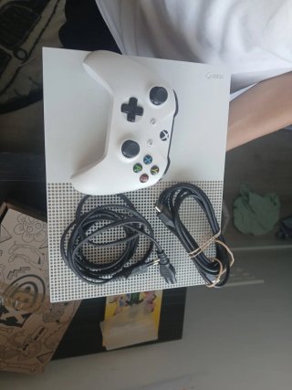 Xbox One S 1TB Bianca