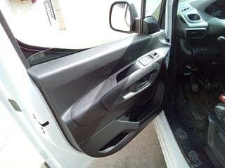 Peugeot Partner Furgon BlueHDi 100 S&S Premium Standard 600kg 73 kW (98 CV)