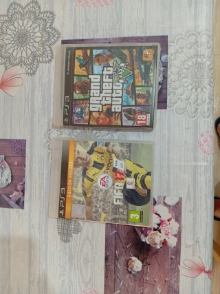 GTA V y FIFA 17 PS3