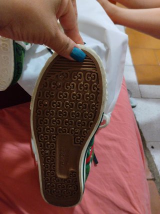 Sneakers Gucci verdi e multicolor