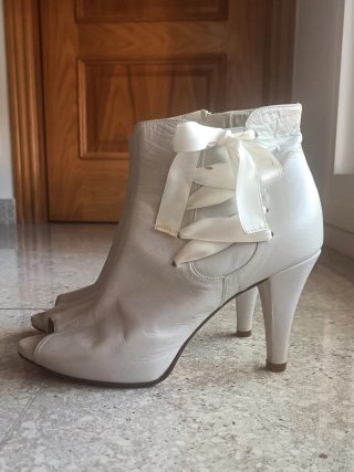 Botines de tacón Lodi piel blancos