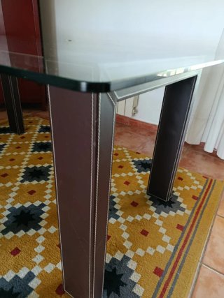 Mesa Comedor Cristal y 4 Sillas Blancas