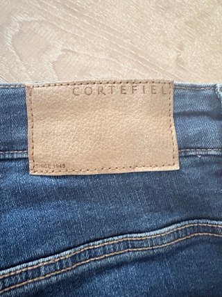 Pantalón corto vaquero Cortefiel Talla 48