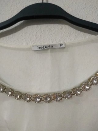 Vestido BeBela blanco con pedrería