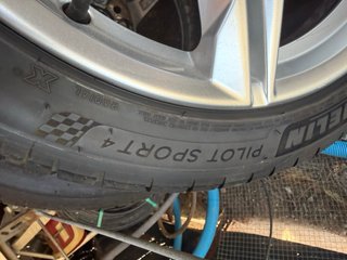 4 Llantas Audi 245/40 ZR18 Michelin Pilot Sport 4