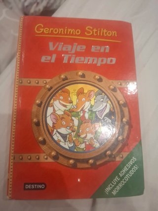 5 LIBROS DE GERONIMO STILTON