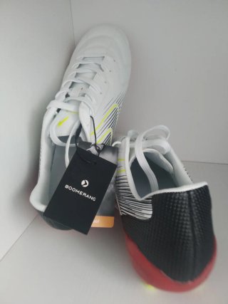 Scarpe da calcio bianche taglia 43