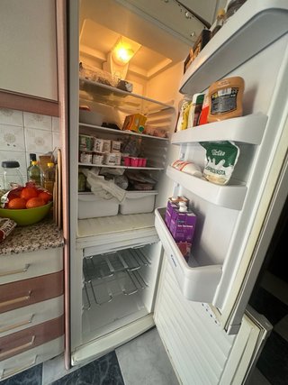 Lavadora Indesit 7.5kg Se VENDE Y GRATIS LA NEVERA