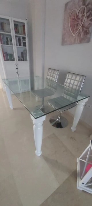 Mesa diseño de comedor cristal y madera