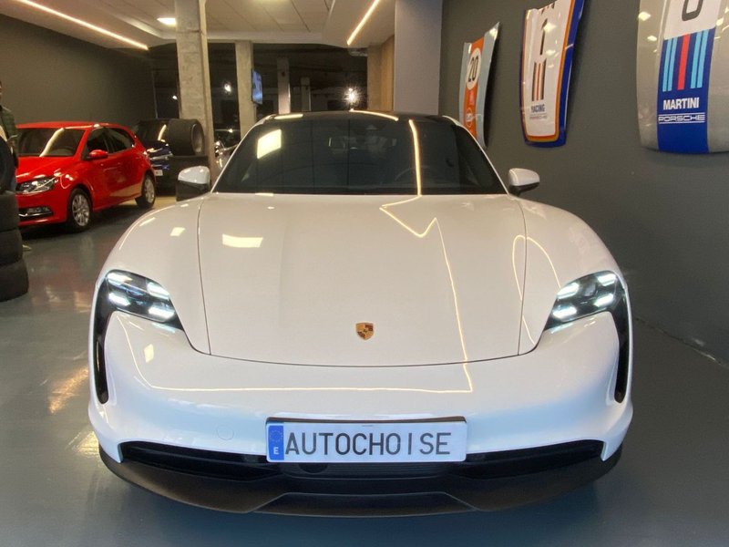 Porsche Taycan 2020 - foto 1