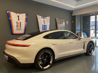 Porsche Taycan 2020