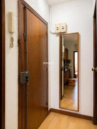 Piso en venta en La Trinitat Nova en Barcelona