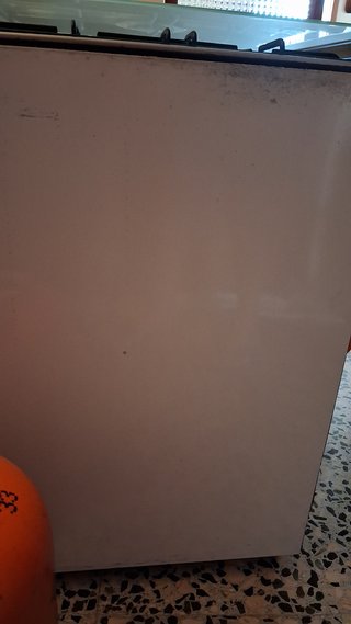 Cocina de gas butano blanca