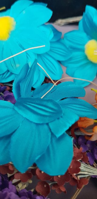 Lotto fiori decorativi in stoffa per creazioni DIY