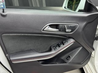 Mercedes-Benz CLA CLA 200