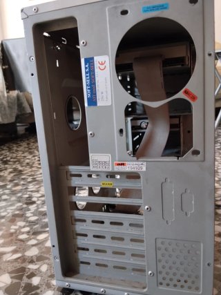 Torre PC retro beige