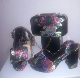Conjunto bolso y zapatos de fiesta